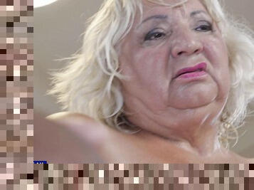 Velike lepe ženske