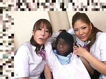 Stocking, Aktivitas seksual dengan melibatkan kaki untuk meningkatkan gairah sex, Dominasi