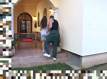 Anak perempuan, Atasan